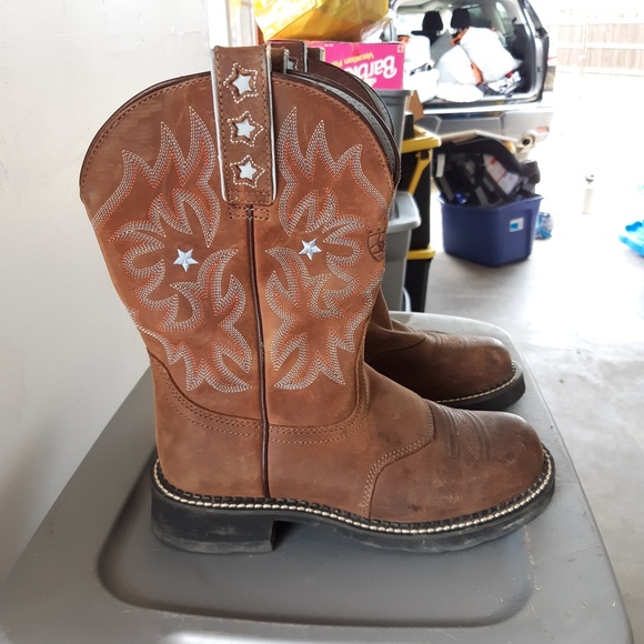 Boots - Picture 2 of 3